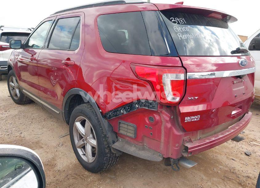 Photo 3 of 2016 Ford Explorer XLT (VIN 1FM5K8D81GGB20174)