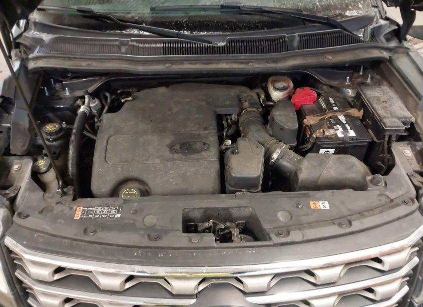 Photo 10 of 2016 Ford Explorer XLT (VIN 1FM5K8D81GGB71237)