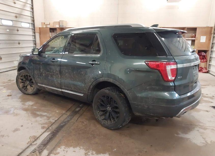 Photo 3 of 2016 Ford Explorer XLT (VIN 1FM5K8D81GGB71237)