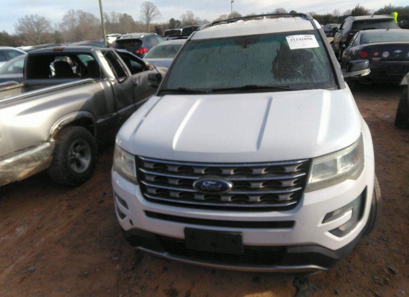 Photo 16 of 2016 Ford Explorer XLT (VIN 1FM5K8D81GGB74686)