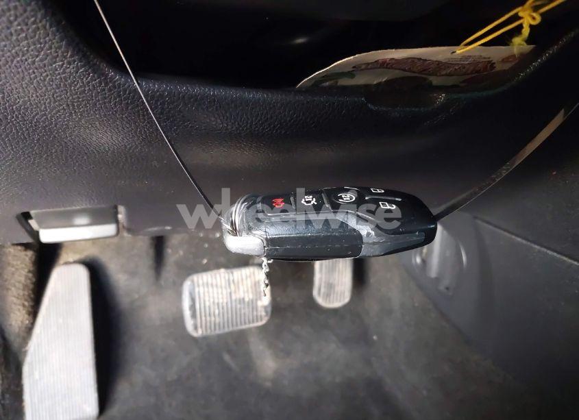 Photo 11 of 2016 Ford Explorer XLT (VIN 1FM5K8D81GGB77605)