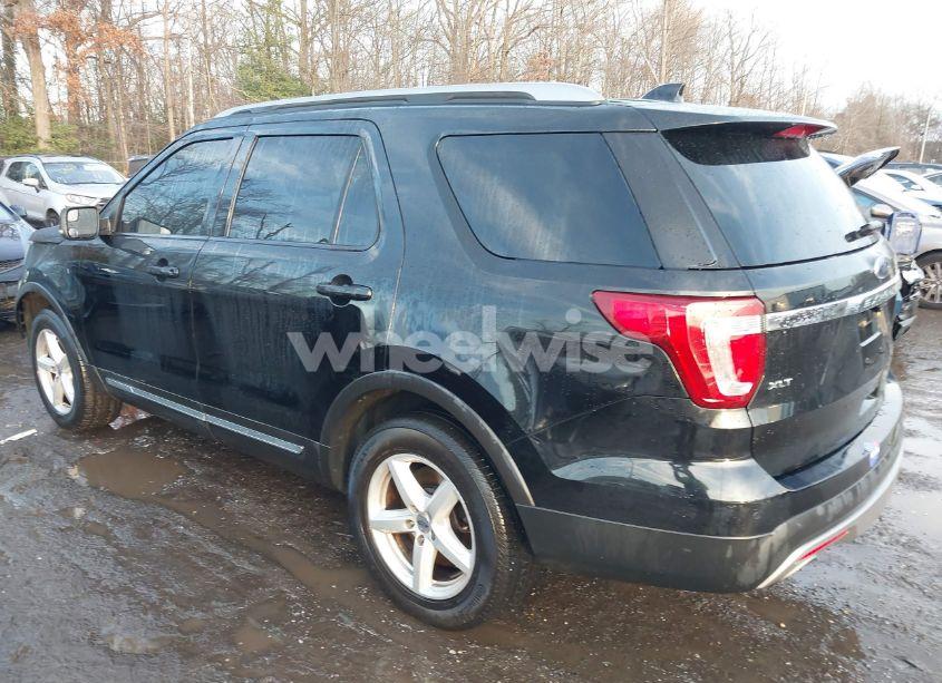 Photo 3 of 2016 Ford Explorer XLT (VIN 1FM5K8D81GGB77605)