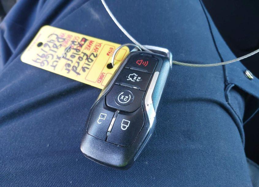 Photo 11 of 2016 Ford Explorer XLT (VIN 1FM5K8D81GGC46194)