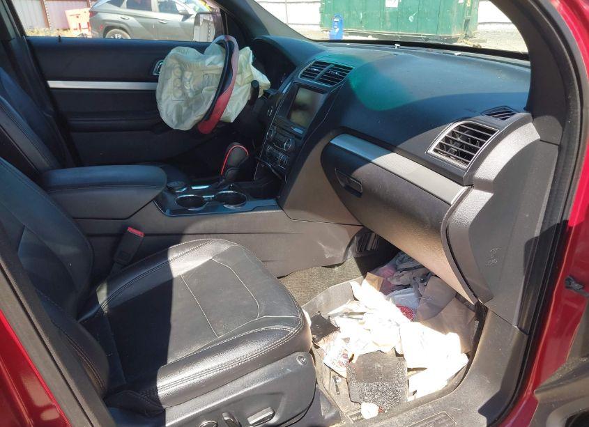 Photo 5 of 2016 Ford Explorer XLT (VIN 1FM5K8D81GGC46194)