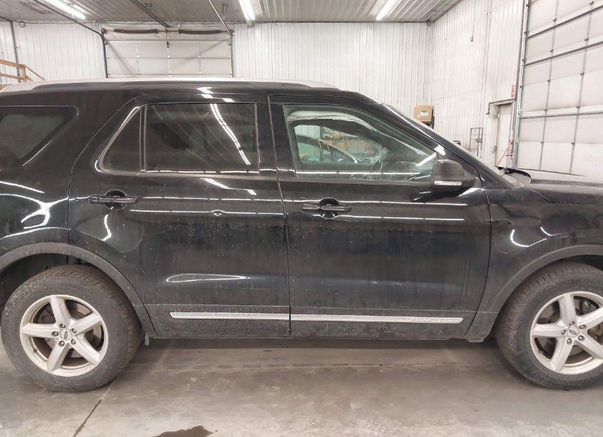 Photo 14 of 2016 Ford Explorer XLT (VIN 1FM5K8D81GGC50942)