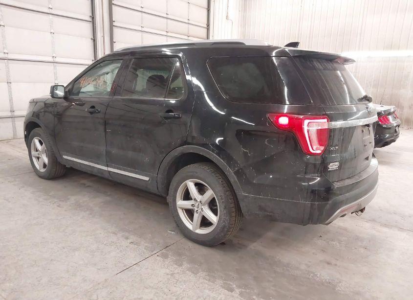 Photo 3 of 2016 Ford Explorer XLT (VIN 1FM5K8D81GGC50942)
