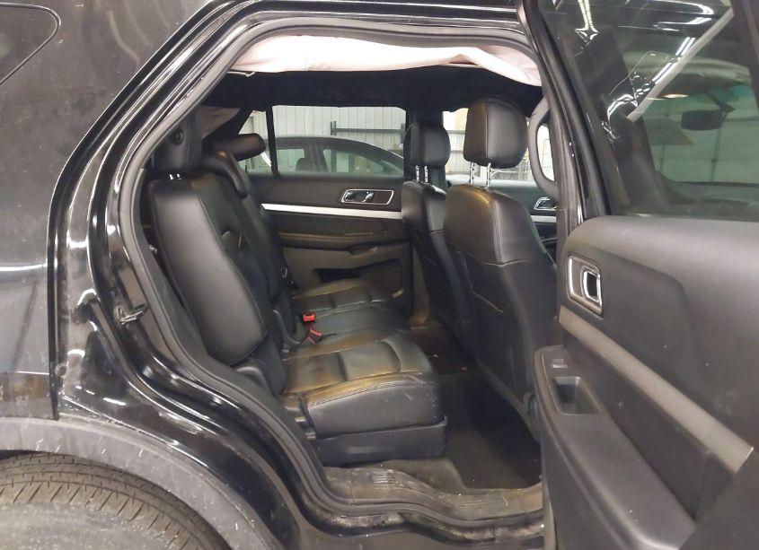 Photo 8 of 2016 Ford Explorer XLT (VIN 1FM5K8D81GGC50942)