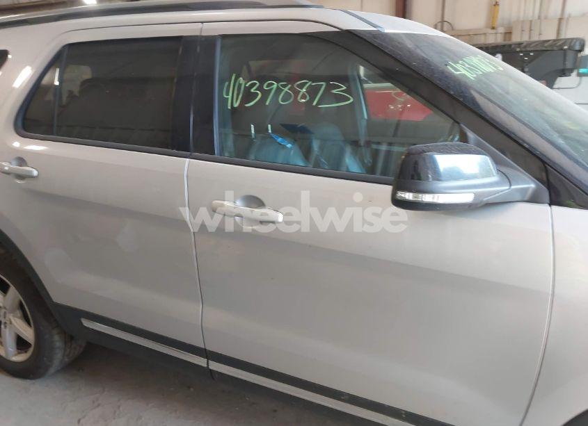 Photo 14 of 2016 Ford Explorer XLT (VIN 1FM5K8D81GGC79826)