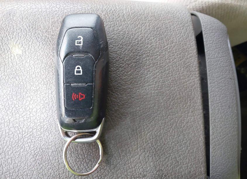 Photo 11 of 2016 Ford Explorer XLT (VIN 1FM5K8D81GGC96934)