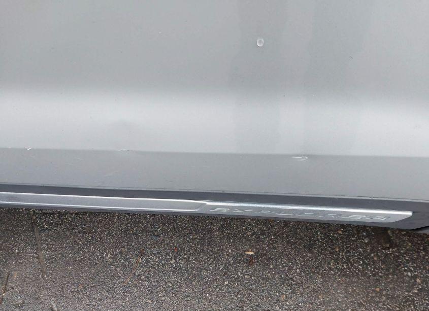 Photo 6 of 2016 Ford Explorer XLT (VIN 1FM5K8D81GGC96934)