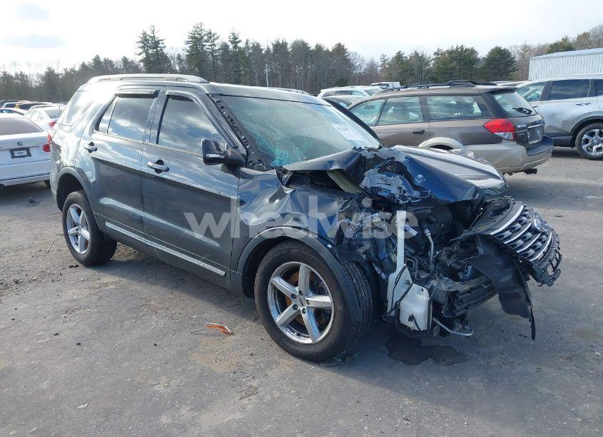 2017 Ford Explorer XLT (VIN 1FM5K8D81HGA91633) main photo