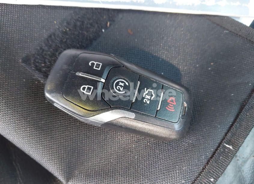 Photo 11 of 2017 Ford Explorer XLT (VIN 1FM5K8D81HGA91633)