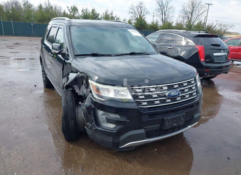 2017 Ford Explorer XLT (VIN 1FM5K8D81HGB39924) main photo