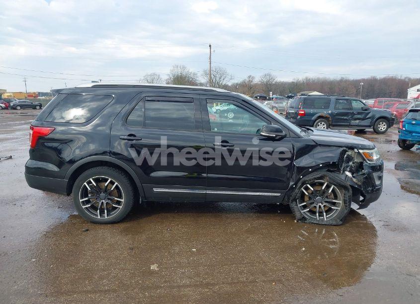 Photo 13 of 2017 Ford Explorer XLT (VIN 1FM5K8D81HGB39924)