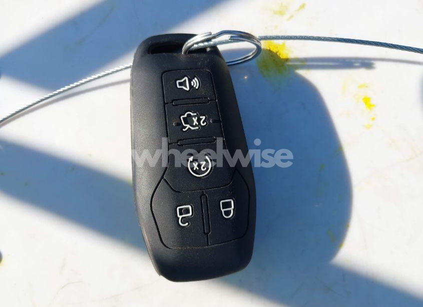 Photo 11 of 2017 Ford Explorer XLT (VIN 1FM5K8D81HGB75774)