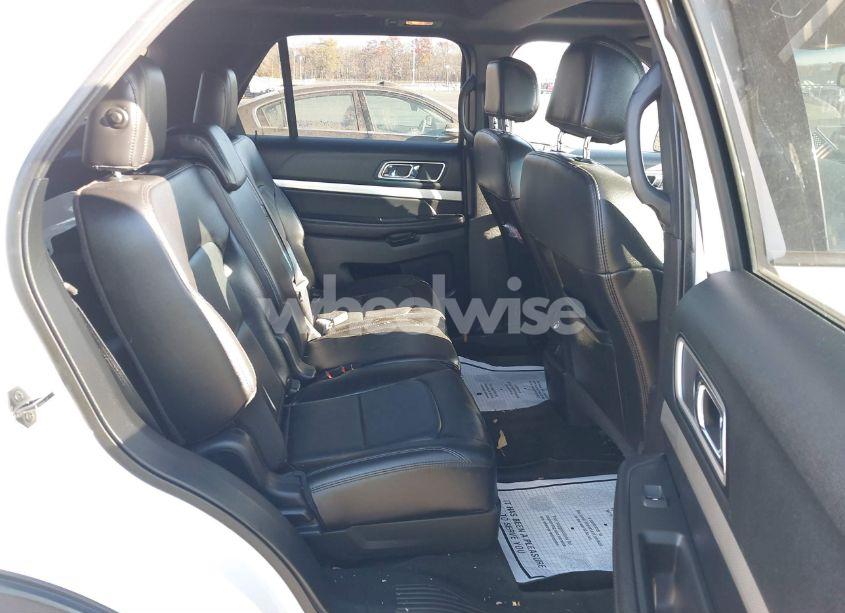 Photo 8 of 2017 Ford Explorer XLT (VIN 1FM5K8D81HGB75774)