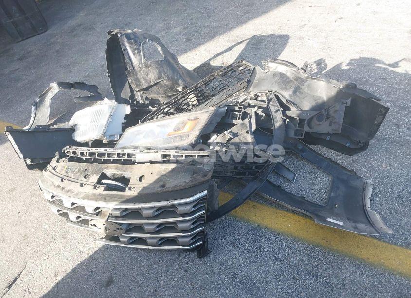 Photo 11 of 2017 Ford Explorer XLT (VIN 1FM5K8D81HGC13875)