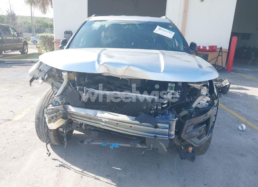 Photo 6 of 2017 Ford Explorer XLT (VIN 1FM5K8D81HGC13875)