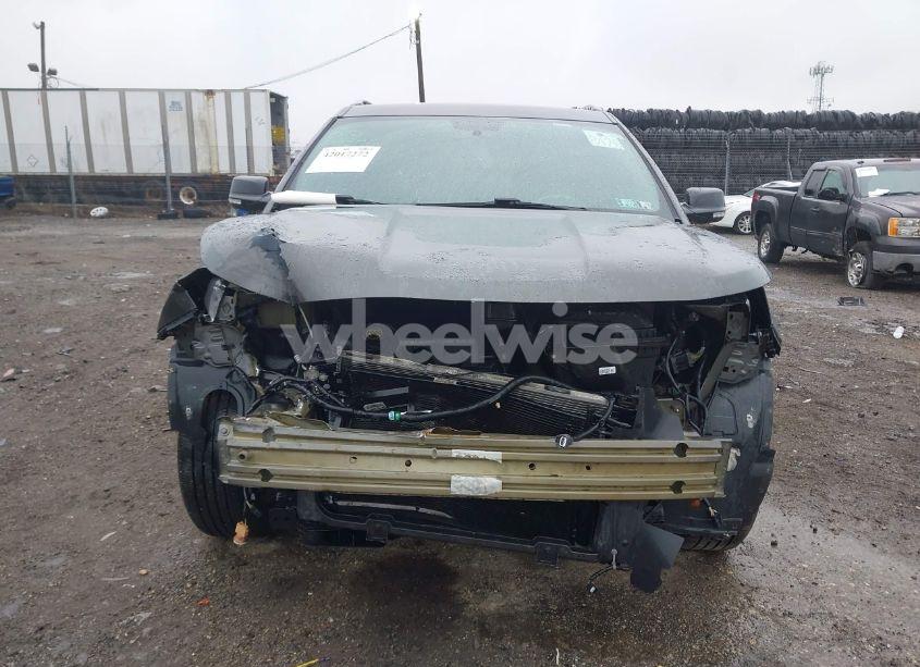 Photo 11 of 2017 Ford Explorer XLT (VIN 1FM5K8D81HGC44477)