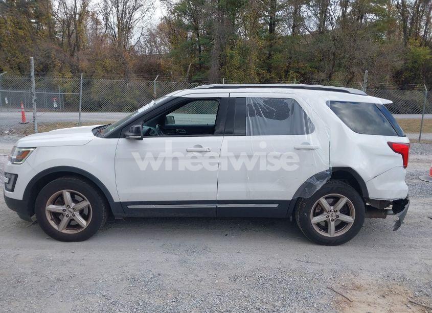 Photo 14 of 2017 Ford Explorer XLT (VIN 1FM5K8D81HGE35106)