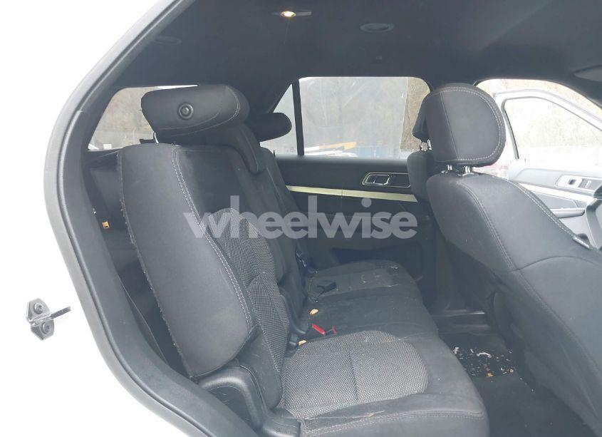 Photo 8 of 2017 Ford Explorer XLT (VIN 1FM5K8D81HGE35106)