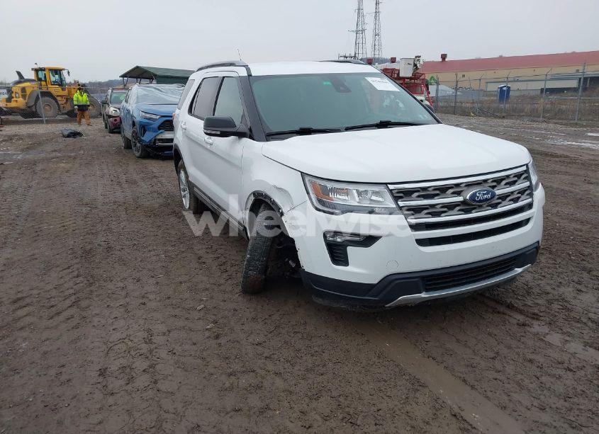 2018 Ford Explorer XLT (VIN 1FM5K8D81JGA28571) main photo