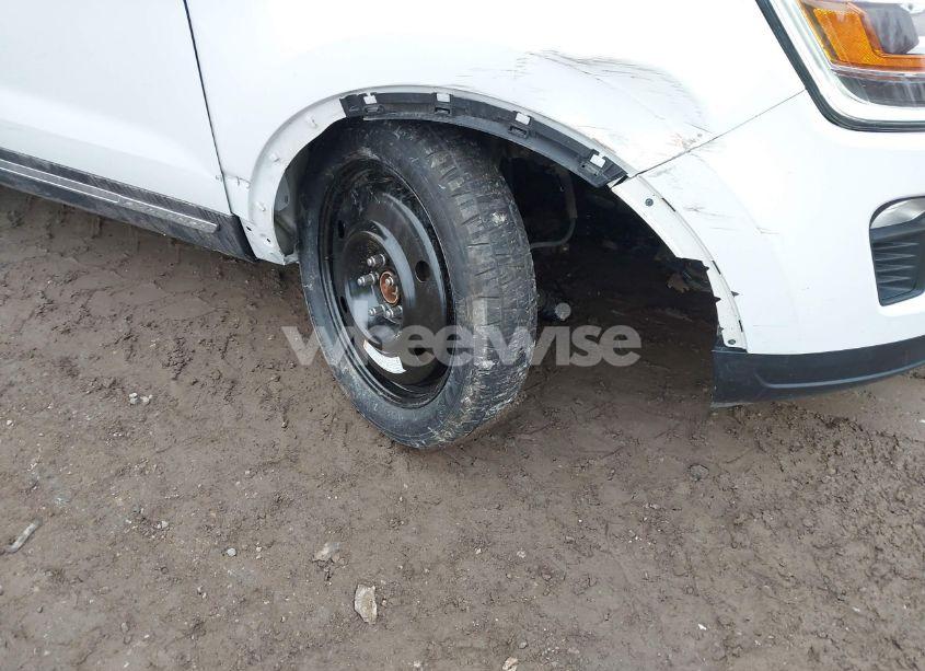 Photo 6 of 2018 Ford Explorer XLT (VIN 1FM5K8D81JGA28571)