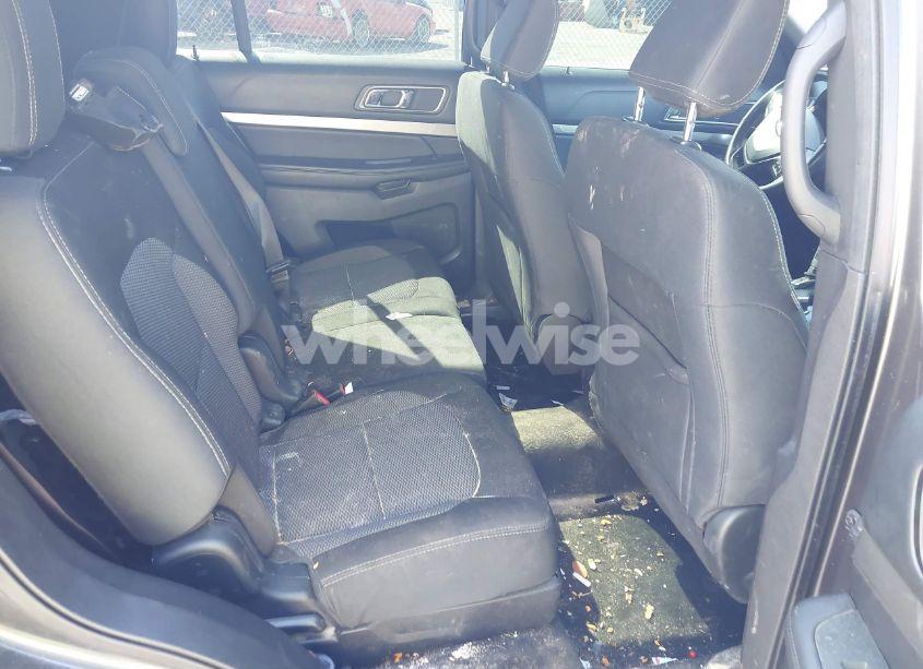 Photo 8 of 2018 Ford Explorer XLT (VIN 1FM5K8D81JGA33611)