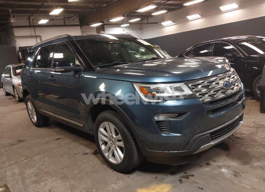 2018 Ford Explorer XLT (VIN 1FM5K8D81JGA45600) main photo