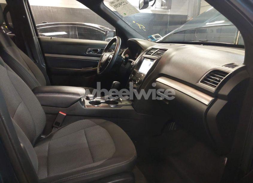 Photo 5 of 2018 Ford Explorer XLT (VIN 1FM5K8D81JGA45600)