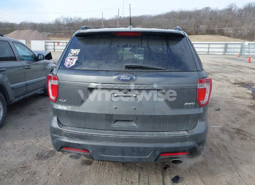 Photo 16 of 2018 Ford Explorer XLT (VIN 1FM5K8D81JGA66012)