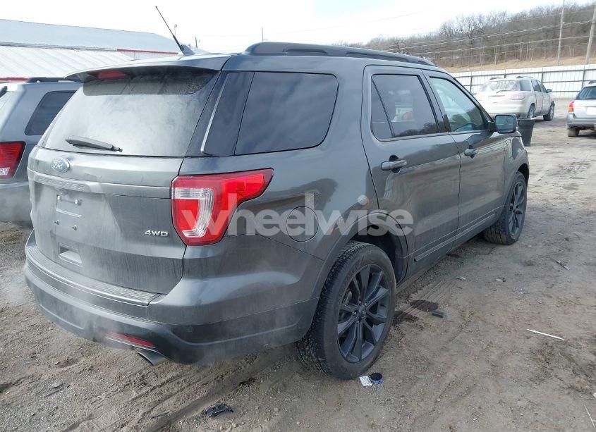 Photo 4 of 2018 Ford Explorer XLT (VIN 1FM5K8D81JGA66012)