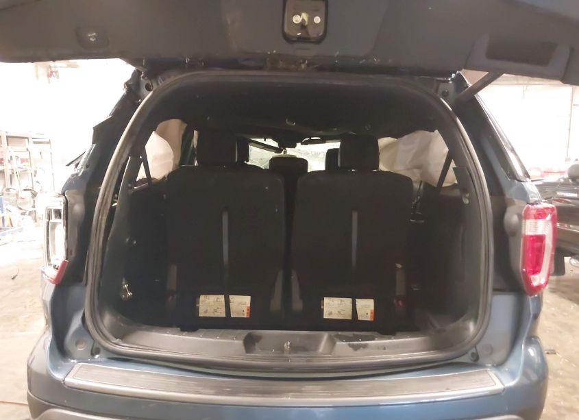 Photo 12 of 2018 Ford Explorer XLT (VIN 1FM5K8D81JGB08355)