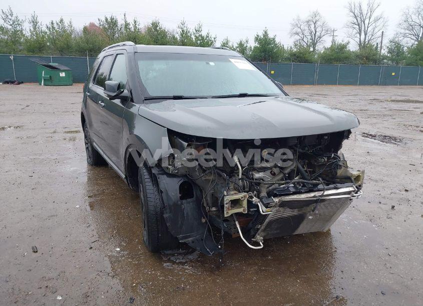 2018 Ford Explorer XLT (VIN 1FM5K8D81JGB13247) main photo