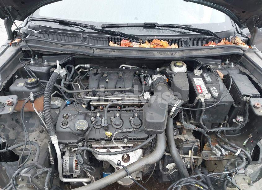 Photo 10 of 2018 Ford Explorer XLT (VIN 1FM5K8D81JGB13247)