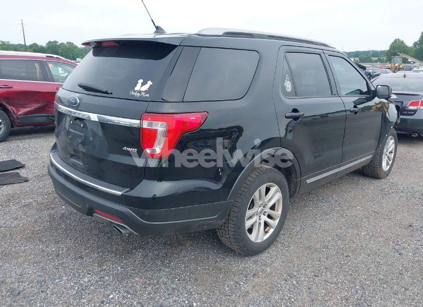 Photo 4 of 2018 Ford Explorer XLT (VIN 1FM5K8D81JGB94119)