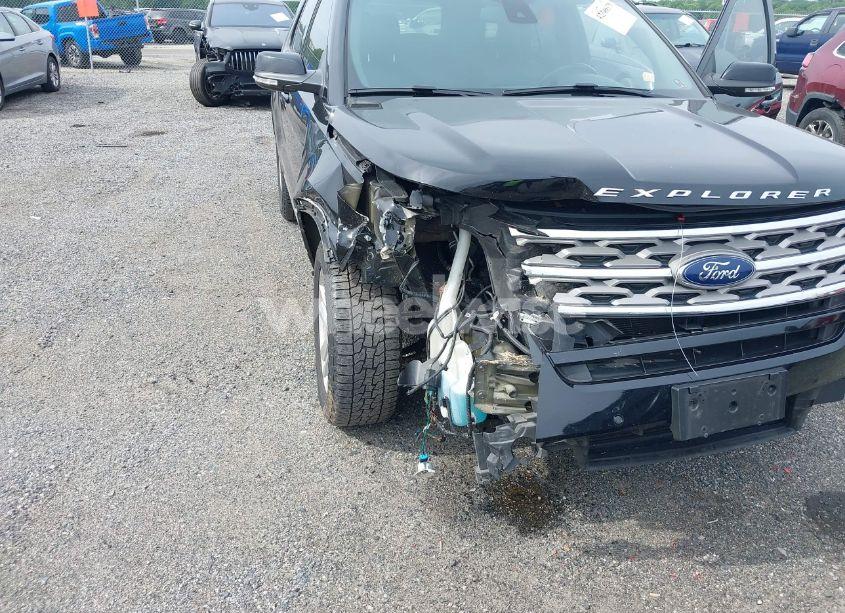 Photo 6 of 2018 Ford Explorer XLT (VIN 1FM5K8D81JGB94119)