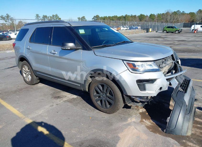 2018 Ford Explorer XLT (VIN 1FM5K8D81JGC15678) main photo