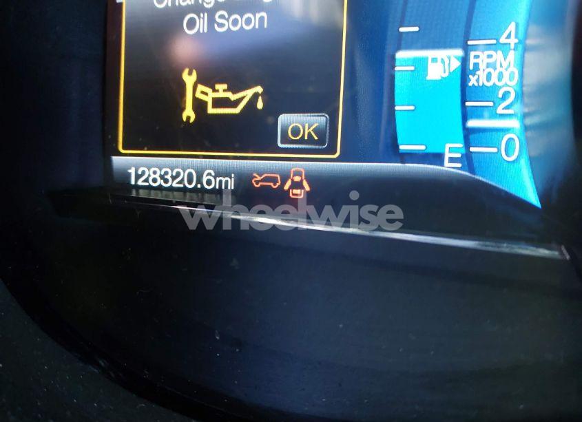 Photo 16 of 2018 Ford Explorer XLT (VIN 1FM5K8D81JGC15678)