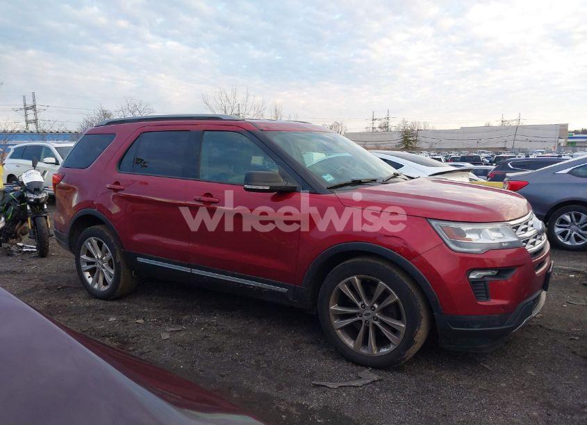 Photo 14 of 2018 Ford Explorer XLT (VIN 1FM5K8D81JGC78750)