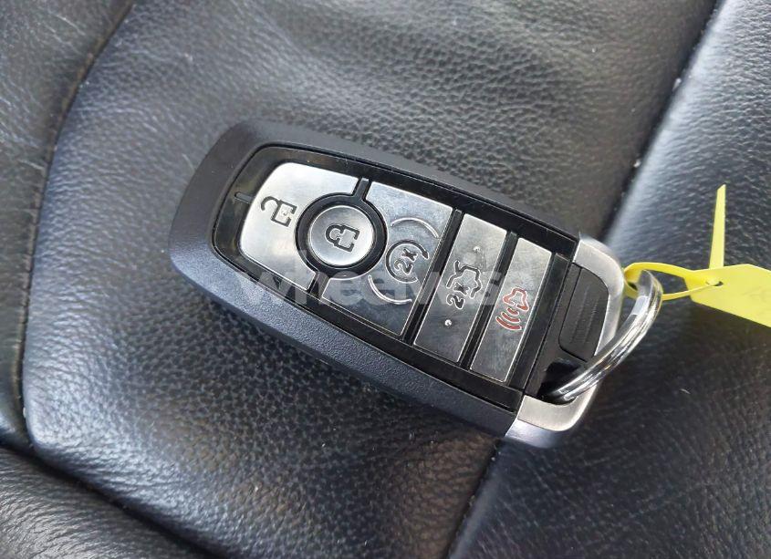 Photo 11 of 2018 Ford Explorer XLT (VIN 1FM5K8D81JGC83611)