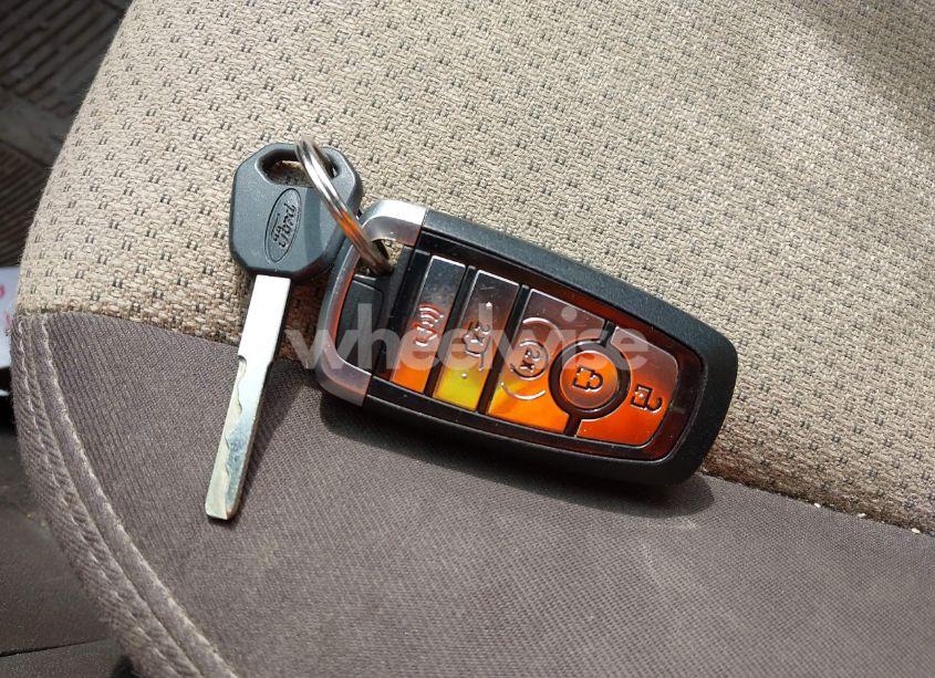 Photo 11 of 2019 Ford Explorer XLT (VIN 1FM5K8D81KGA38437)