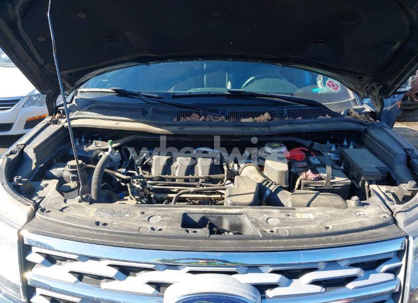 Photo 10 of 2019 Ford Explorer XLT (VIN 1FM5K8D81KGA48059)