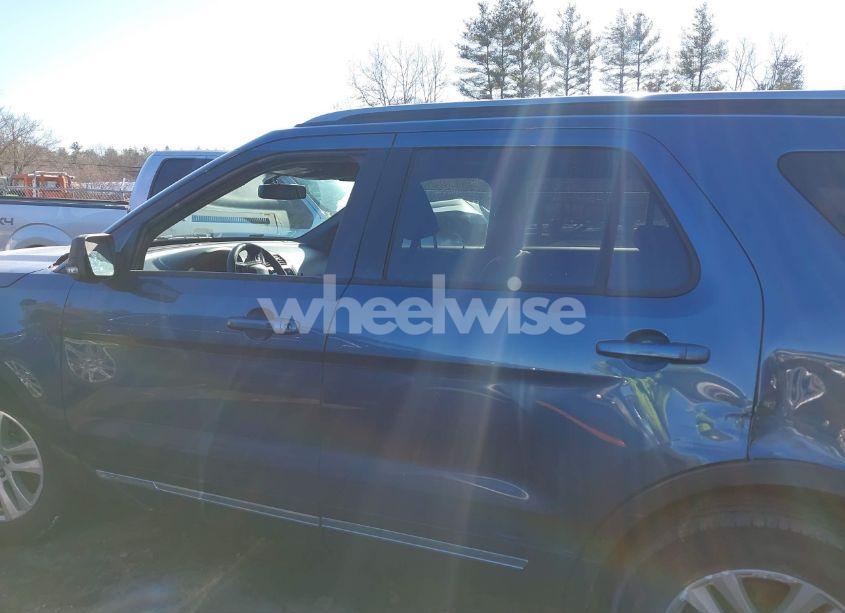 Photo 14 of 2019 Ford Explorer XLT (VIN 1FM5K8D81KGA48059)