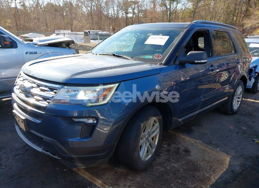 Photo 2 of 2019 Ford Explorer XLT (VIN 1FM5K8D81KGA48059)