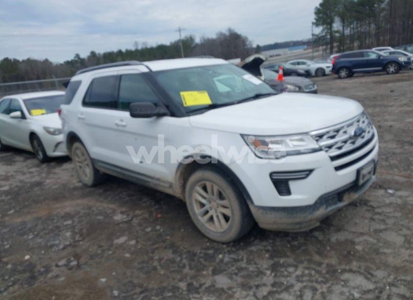 2019 Ford Explorer XLT (VIN 1FM5K8D81KGA85113) main photo