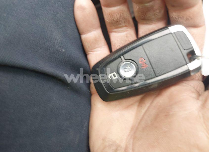 Photo 11 of 2019 Ford Explorer XLT (VIN 1FM5K8D81KGA85113)