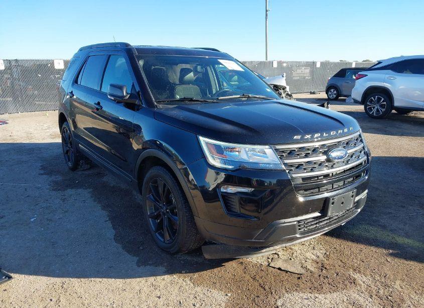 2019 Ford Explorer XLT (VIN 1FM5K8D81KGB25173) main photo