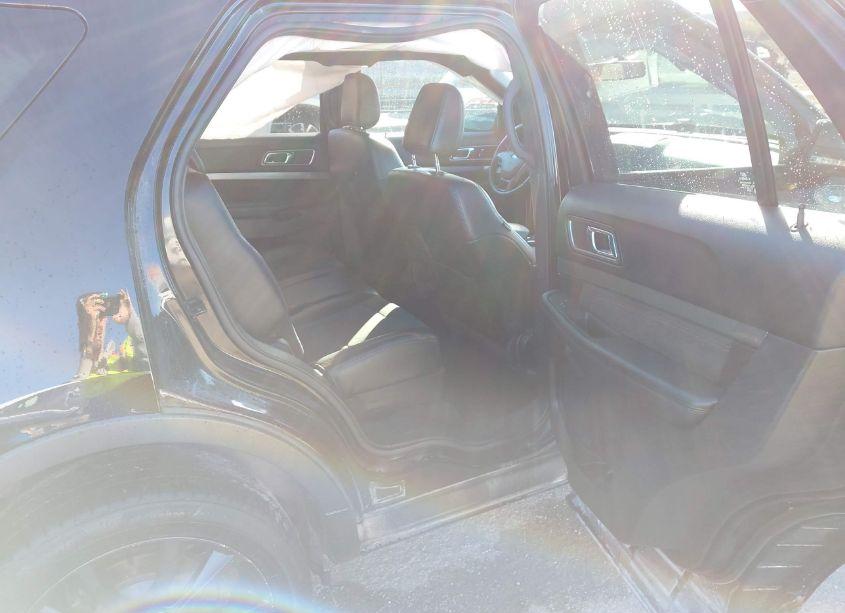 Photo 8 of 2019 Ford Explorer XLT (VIN 1FM5K8D81KGB25173)