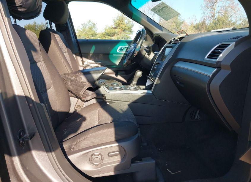 Photo 5 of 2013 Ford Explorer XLT (VIN 1FM5K8D82DGA00749)